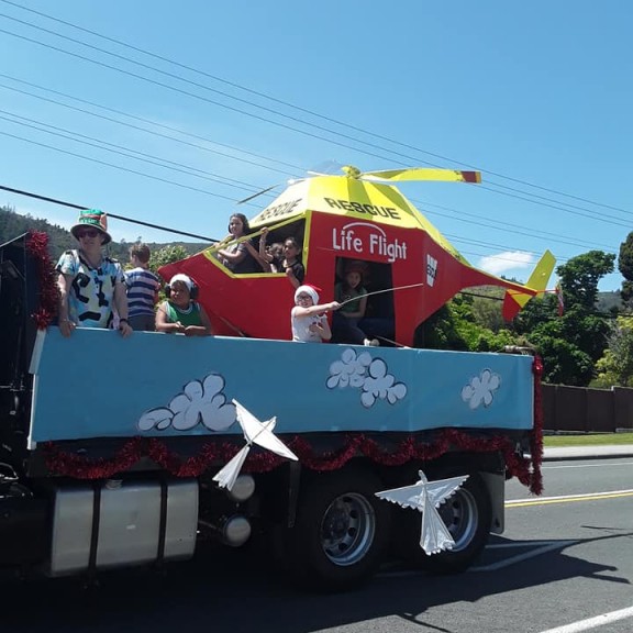 2019xmasfloat1