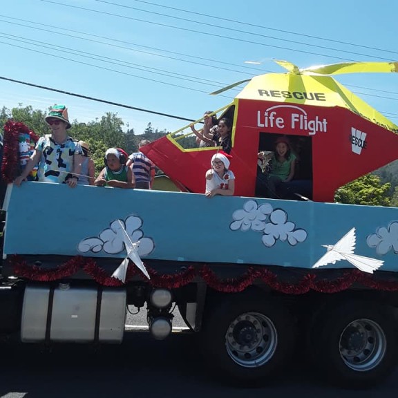 2019xmasfloat2